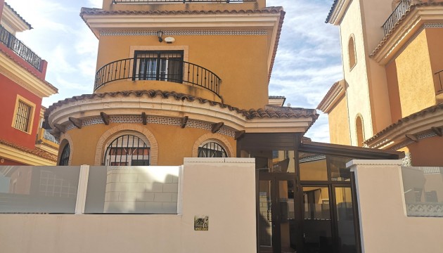 4. House - Detached Villa - Begagnad - Los Montesinos - Los Montesinos