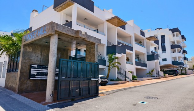 Apartamento - Reventa - Orihuela Costa - Los Altos
