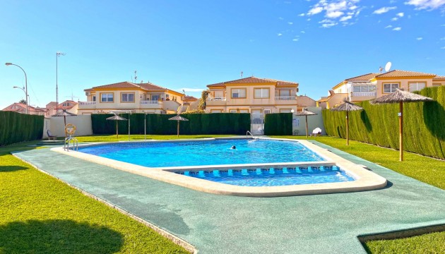 Apartamento - Reventa - Orihuela Costa - Playa Flamenca