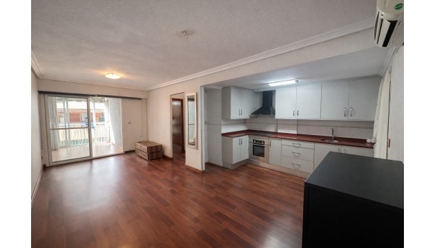 Apartamento - Reventa - Torrevieja - El Acequión - Los Náufragos