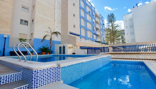 Apartamento - Reventa - Torrevieja - Playa de los Locos