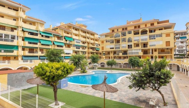 Apartamento - Reventa - Torrevieja - Torrelamata - La Mata