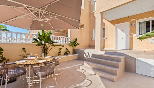 Apartment - Herverkoop - Orihuela Costa - Punta Prima