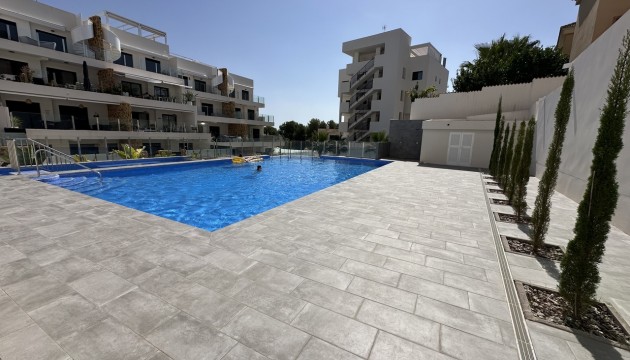 Apartment - Herverkoop - Orihuela Costa - Villamartín