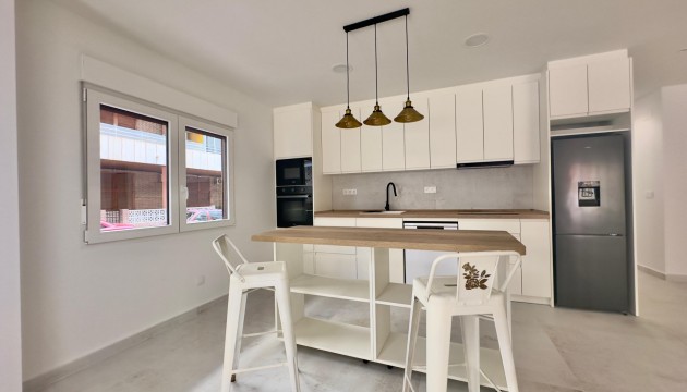 Apartment - Herverkoop - Torrevieja - El Acequión - Los Náufragos