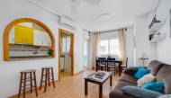 Apartment - Herverkoop - Torrevieja - SU-13054