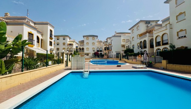 Apartment - Herverkoop - Torrevieja - Torrelamata - La Mata