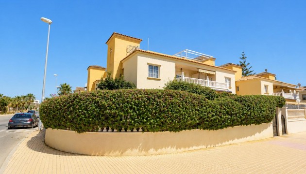 Apartment - Odsprzedaż - Orihuela Costa - Lomas de Cabo Roig