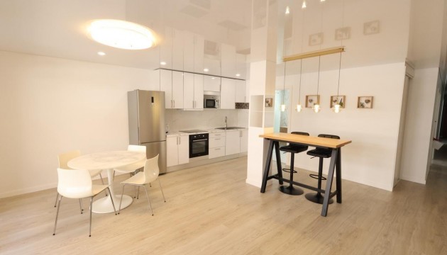 Apartment - Odsprzedaż - Torrevieja - El Acequión - Los Náufragos