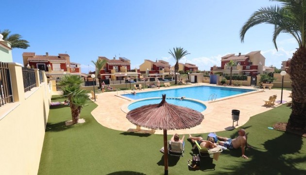 Apartment - Odsprzedaż - Torrevieja - Nueva Torrevieja - Aguas Nuevas