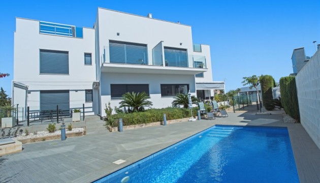 Apartment - Odsprzedaż - Torrevieja - Punta Prima