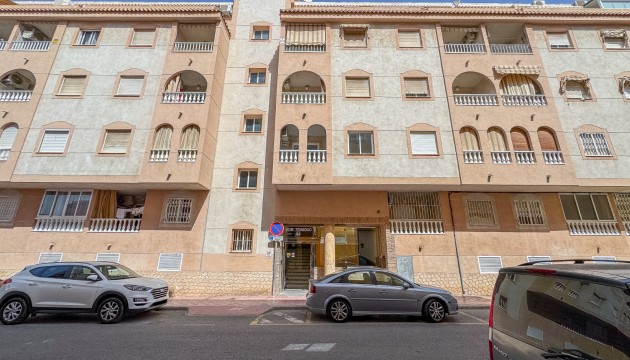 Apartment - Odsprzedaż - Torrevieja - Torrevieja