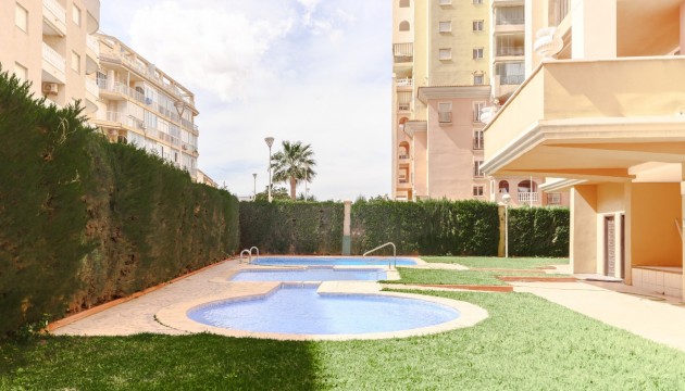 Apartment - Resale - Torrevieja - Torrevieja