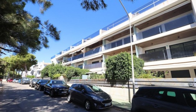Apartment - Wiederverkauf - Orihuela Costa - Campoamor