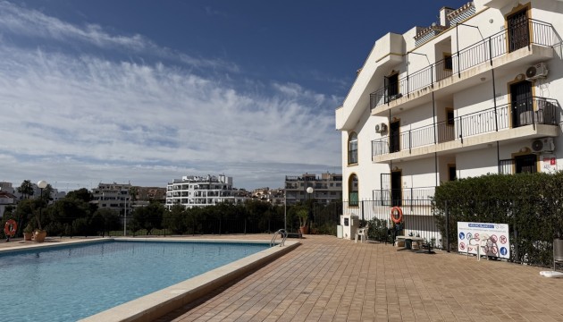 Apartment - Wiederverkauf - Orihuela Costa - La Zenia