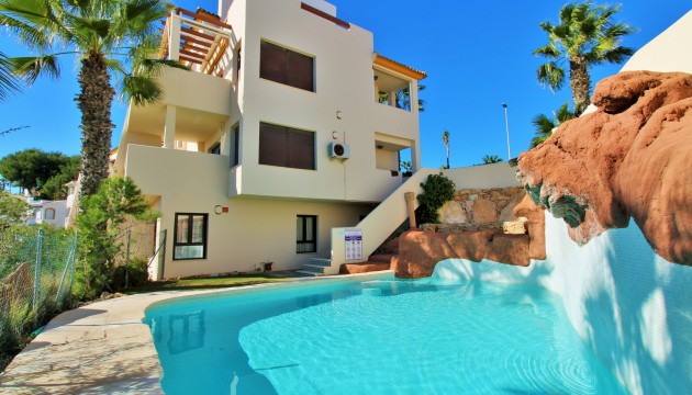 Apartment - Wiederverkauf - Orihuela Costa - Las Ramblas