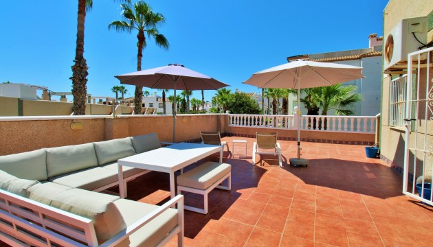 Apartment - Wiederverkauf - Orihuela Costa - Las Violetas