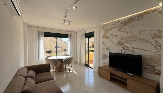 Apartment - Wiederverkauf - Orihuela Costa - Lomas de Campoamor