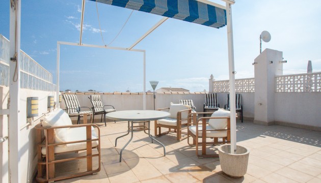 Apartment - Wiederverkauf - Orihuela Costa - Los Almendros-La Florida