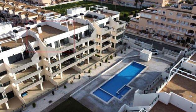 Apartment - Wiederverkauf - Orihuela Costa - Orihuela Costa