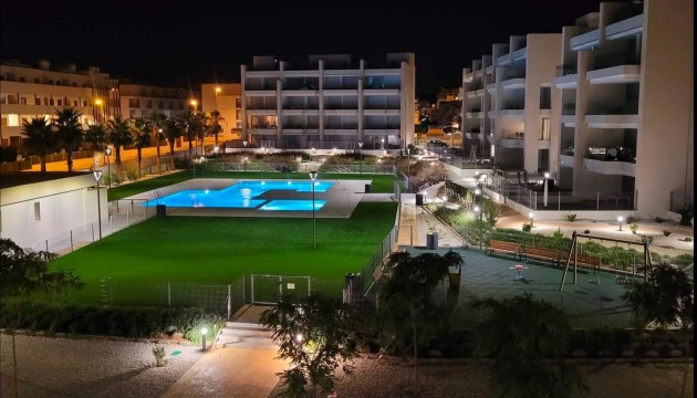 Apartment - Wiederverkauf - Orihuela Costa - Orihuela Costa