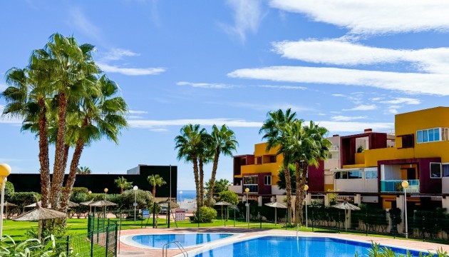 Apartment - Wiederverkauf - Orihuela Costa - Playa Flamenca