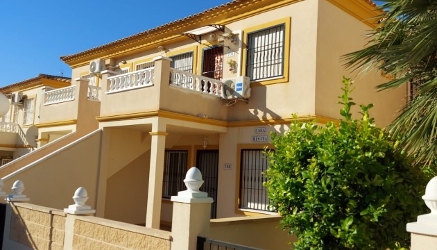 Apartment - Wiederverkauf - Orihuela Costa - Playa Flamenca