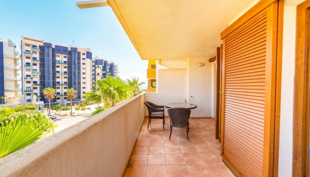 Apartment - Wiederverkauf - Orihuela Costa - Punta Prima