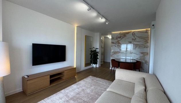 Apartment - Wiederverkauf - Orihuela Costa - Punta Prima