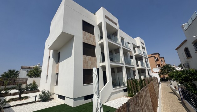 Apartment - Wiederverkauf - Orihuela Costa - Villamartín