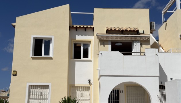 Apartment - Wiederverkauf - Orihuela Costa - Villamartín