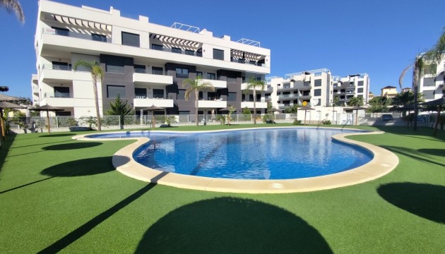 Apartment - Wiederverkauf - Orihuela Costa - Villamartín
