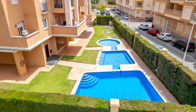 Apartment - Wiederverkauf - Torrevieja - Aldea del mar