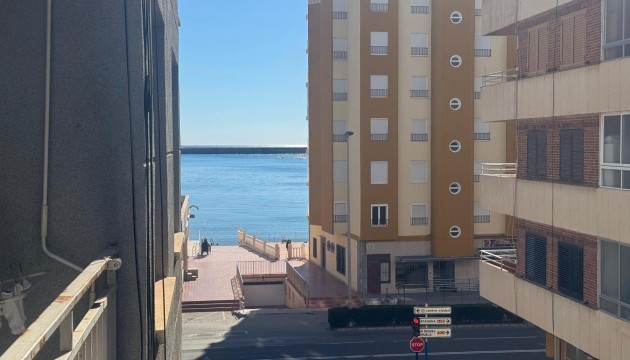 Apartment - Wiederverkauf - Torrevieja - El Acequión - Los Náufragos