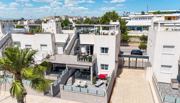 Apartment - Wiederverkauf - Torrevieja - Nueva Torrevieja - Aguas Nuevas
