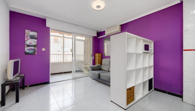 Apartment - Wiederverkauf - Torrevieja - Playa de Los Locos-Curva del Palangre