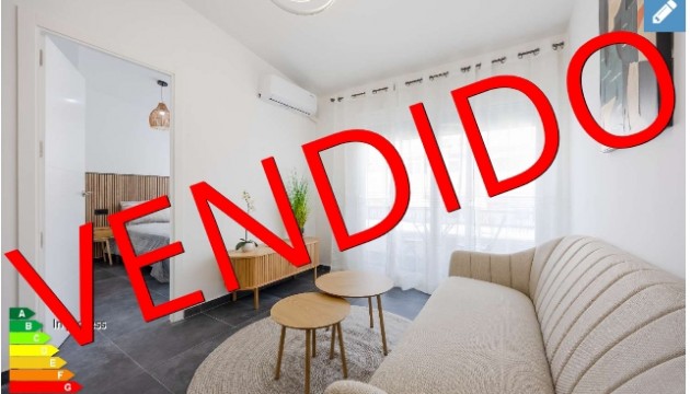 Apartment - Wiederverkauf - Torrevieja - Playa de los Locos