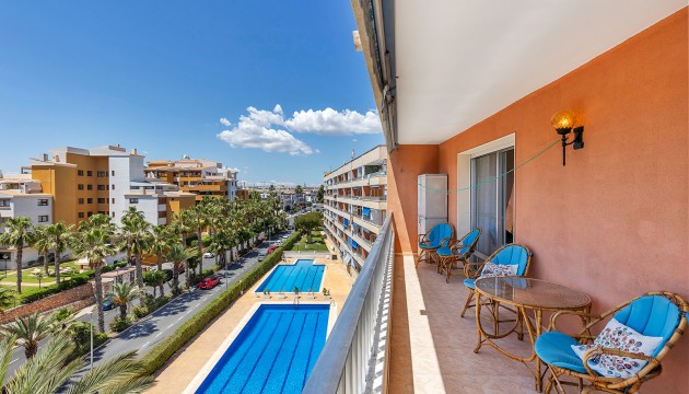 Apartment - Wiederverkauf - Torrevieja - Punta Prima