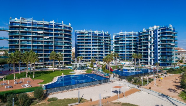 Apartment - Wiederverkauf - Torrevieja - Punta Prima