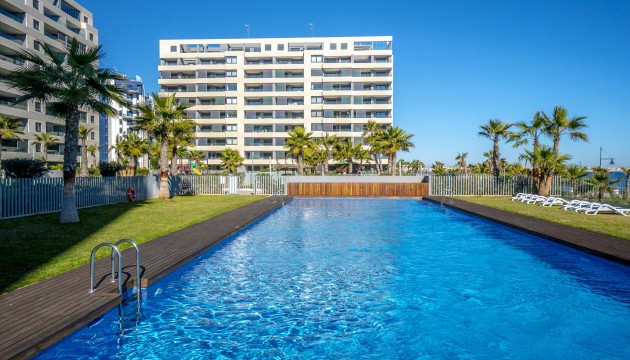 Apartment - Wiederverkauf - Torrevieja - Punta Prima