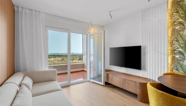 Apartment - Wiederverkauf - Torrevieja - Punta Prima