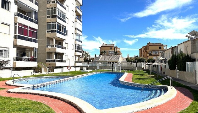 Apartment - Wiederverkauf - Torrevieja - Torrelamata - La Mata