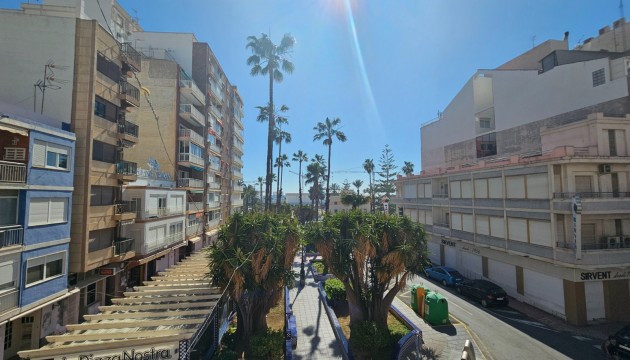 Apartment - Wiederverkauf - Torrevieja - Torrevieja
