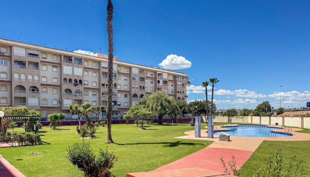 Apartment - Wiederverkauf - Torrevieja - Torrevieja