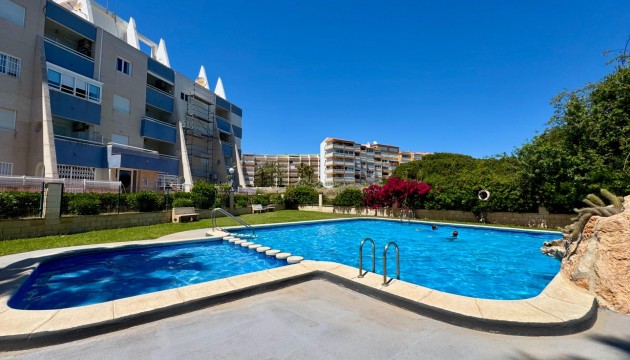 Apartment - Wiederverkauf - Torrevieja - Torrevieja