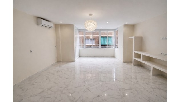 Apartment - Wiederverkauf - Torrevieja - Torrevieja
