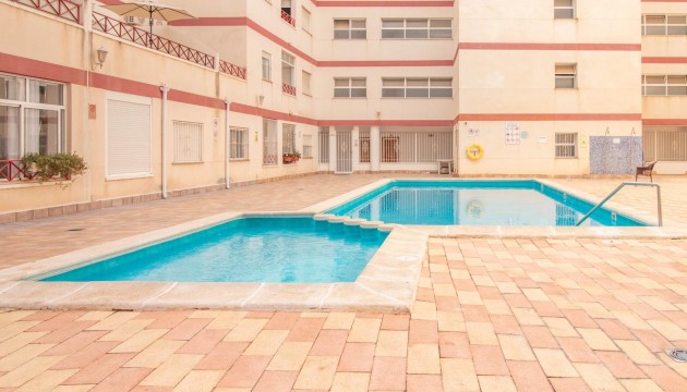 Apartment - Wiederverkauf - Torrevieja - Torrevieja