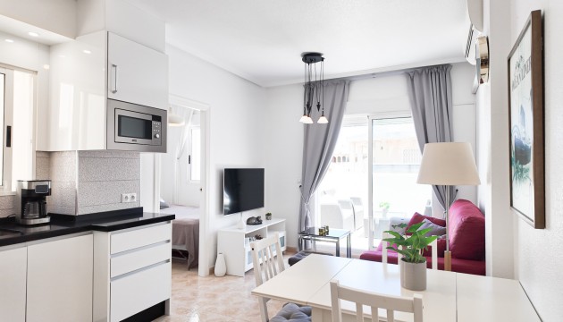 Apartment - Wiederverkauf - Torrevieja - Torrevieja