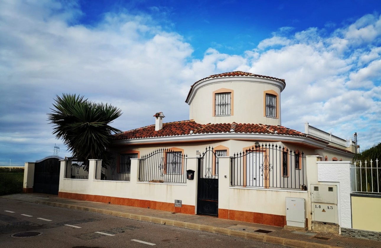 Begagnad - 4. House - Detached Villa - Los Alcazares - Town