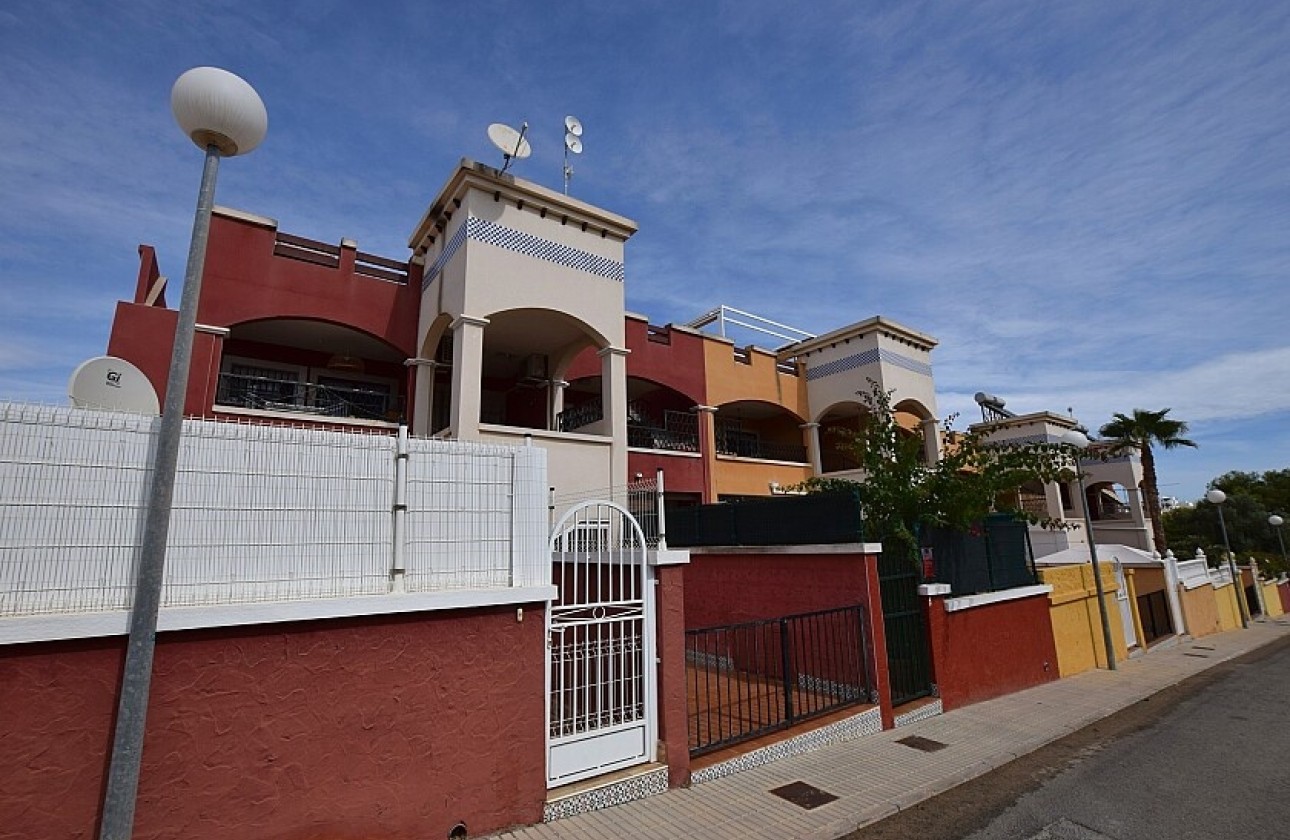 Begagnad - Bungalow - Orihuela Costa - Los Altos